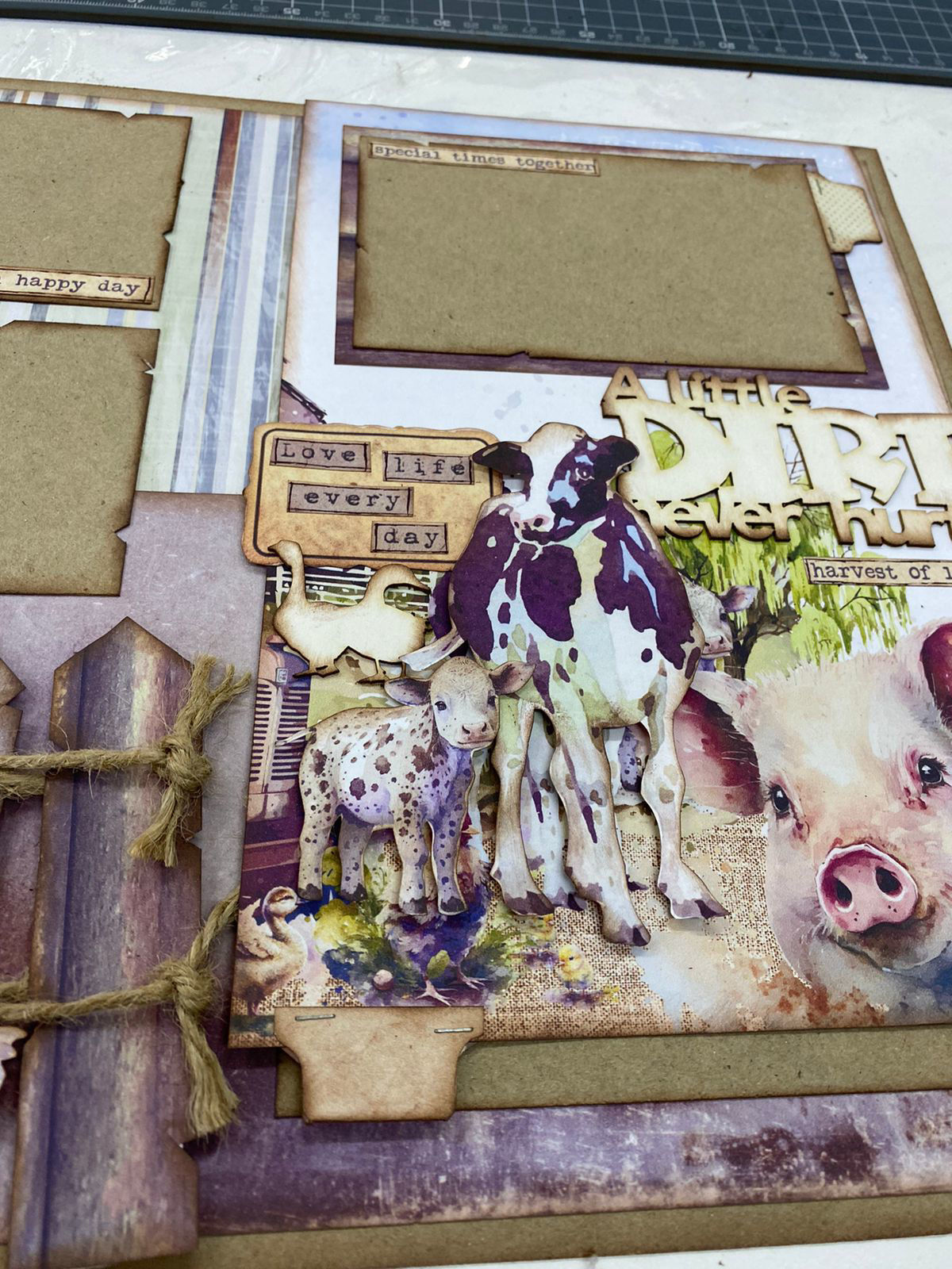 De Art Studio - Old mcDonald had a Farm Double Page Scrapbooking Kit ...